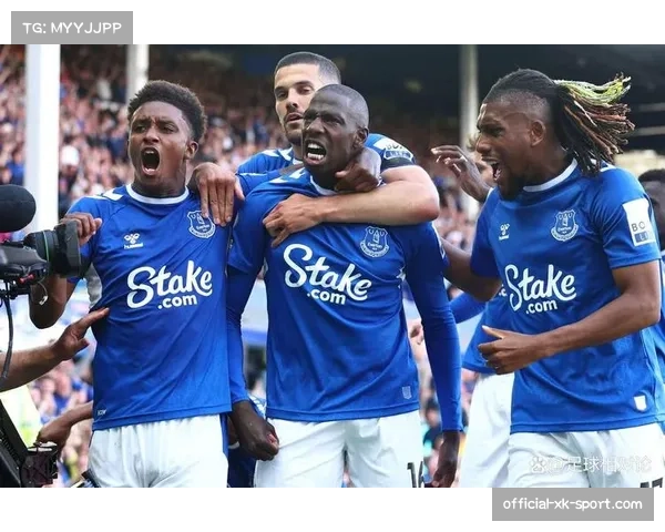 西汉姆联两度领先遭逆转 保级形势依然严峻